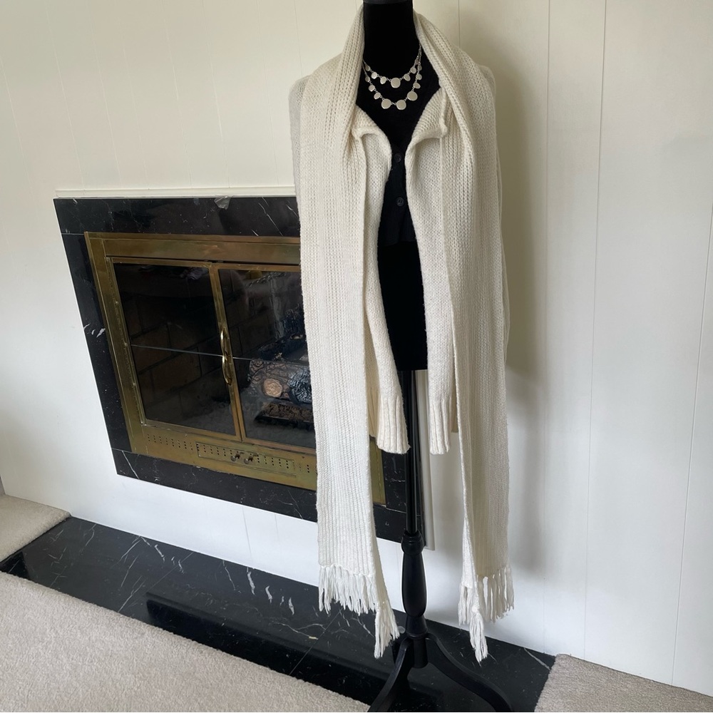 Jennifer Lopez Sweater with scarf size small